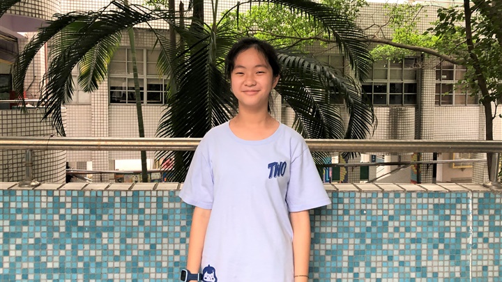 中正國中八年級的王韻涵透過TOEIC Bridge測驗課程提增英文學習的廣度,也讓自己在生活中能活用英語所學