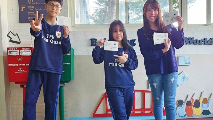 民權國中推動國際交流，學生可參訪日本學校，體驗在地文化，以及台日筆友明信片交流等。（照片提供／民權國中）